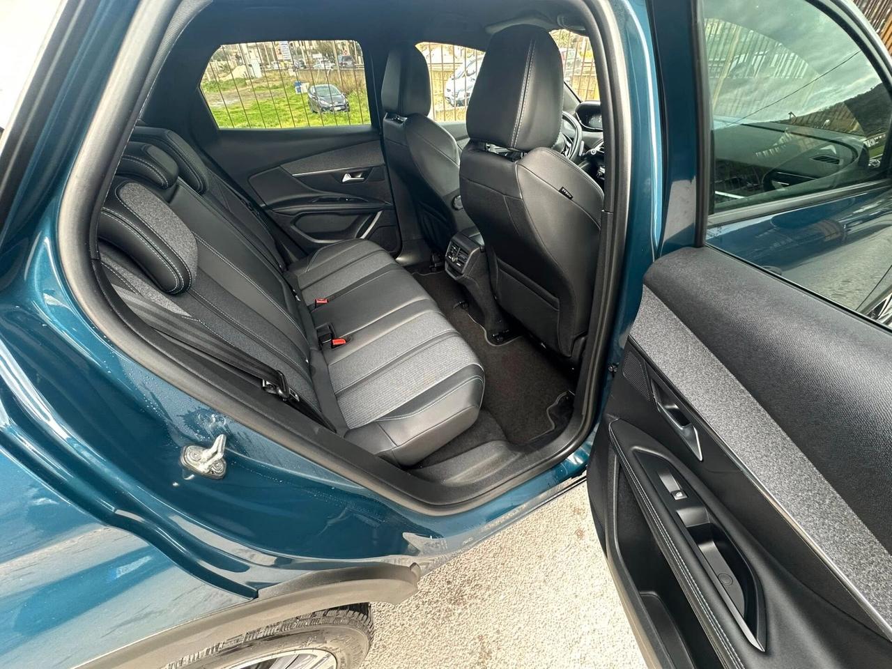 Peugeot 3008 BlueHDi 130 S&S EAT8 Allure Pack