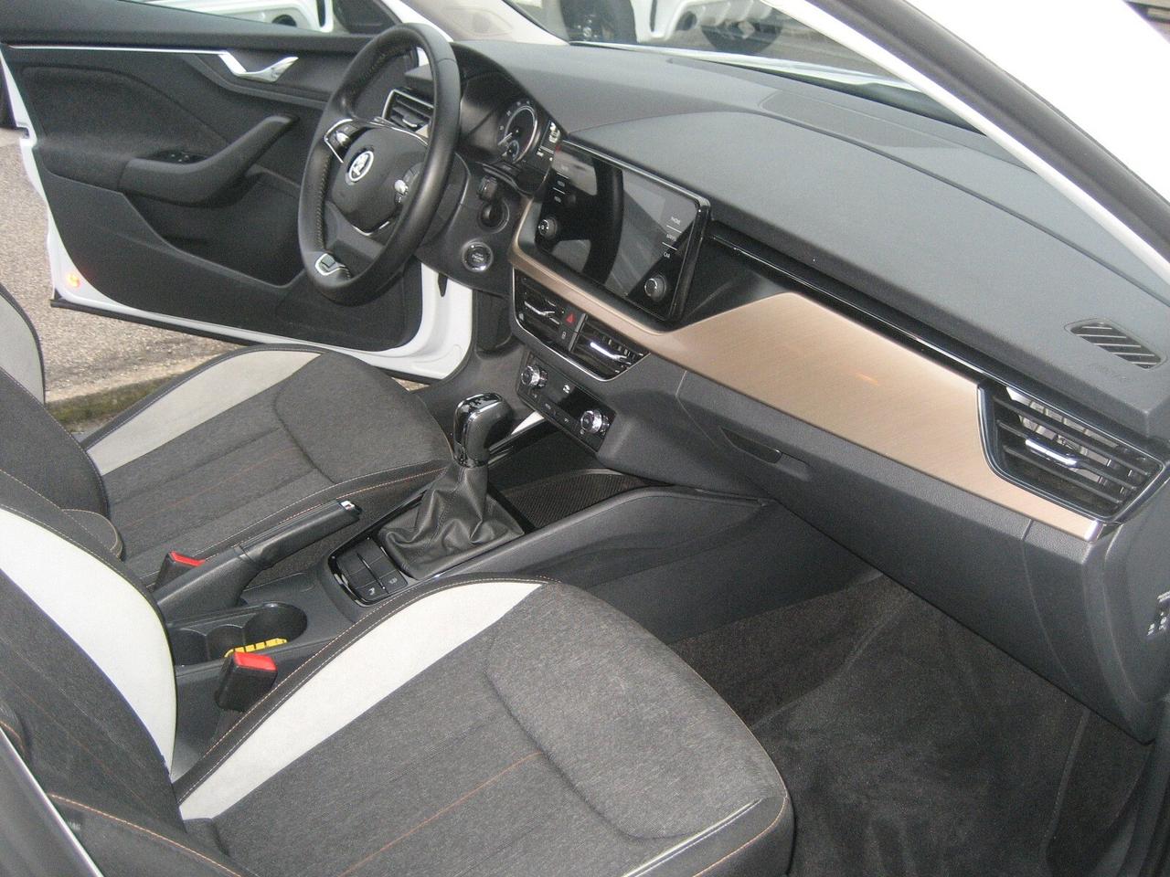 Skoda Kamiq 1.0 TSI 110 CV DSG Black Dots