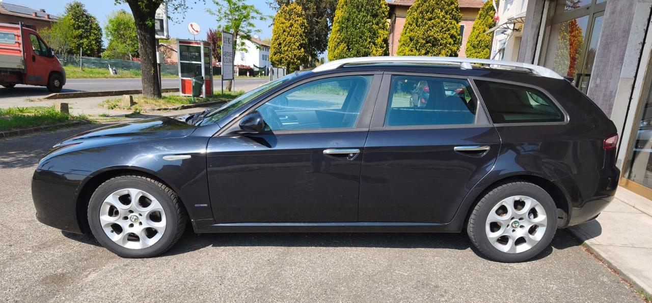 Alfa Romeo 159 1.9 JTDm Sportwagon