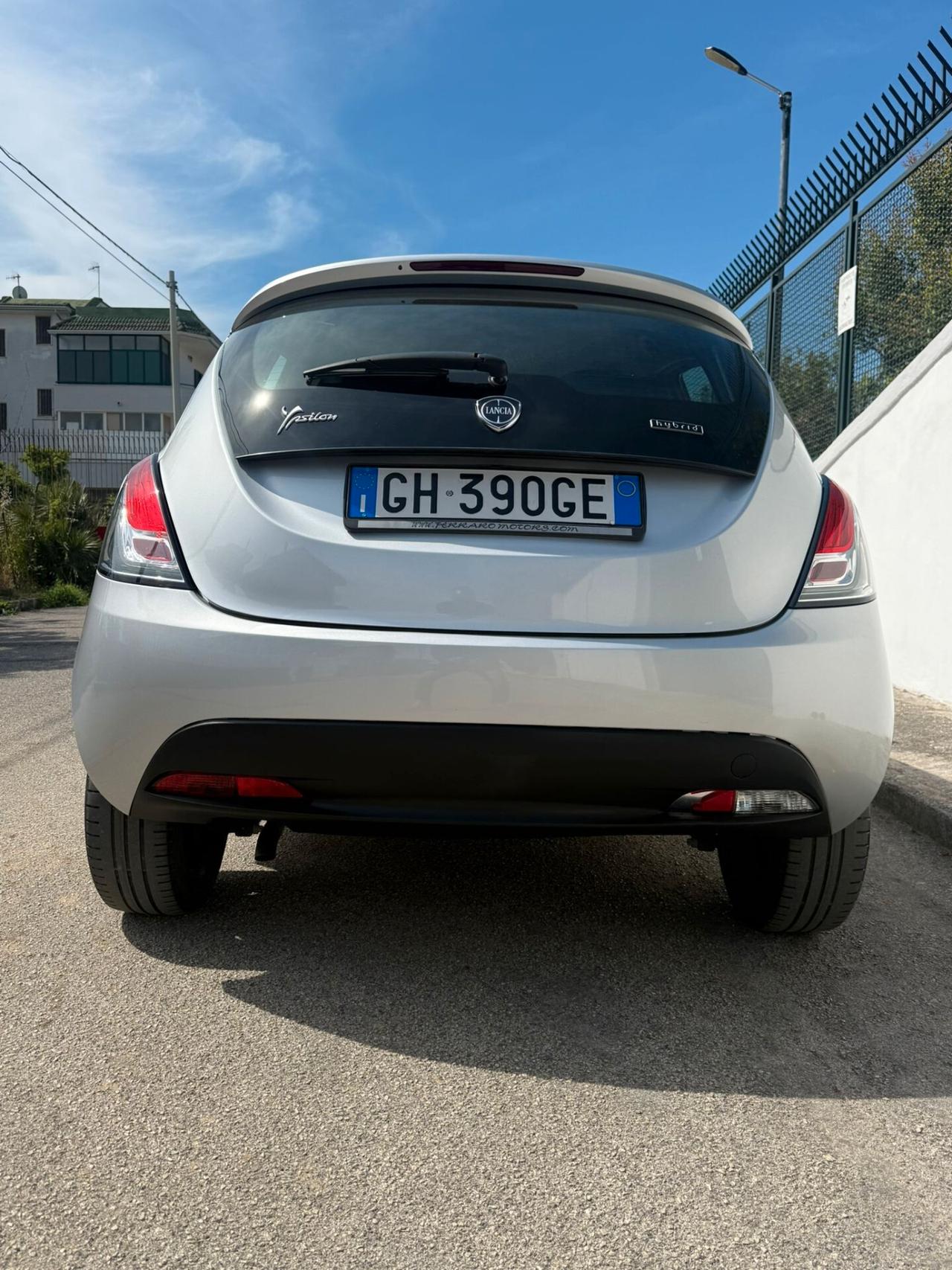 Lancia Ypsilon 1.0 FireFly 5 porte S&S Hybrid Ecochic Gold