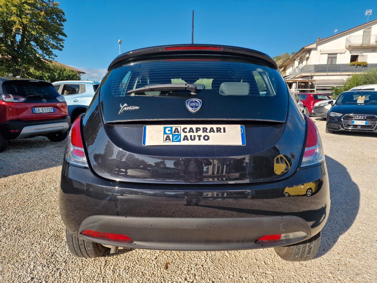 Lancia Ypsilon 1.2 69 CV 5 porte GPL Ecochic Silver