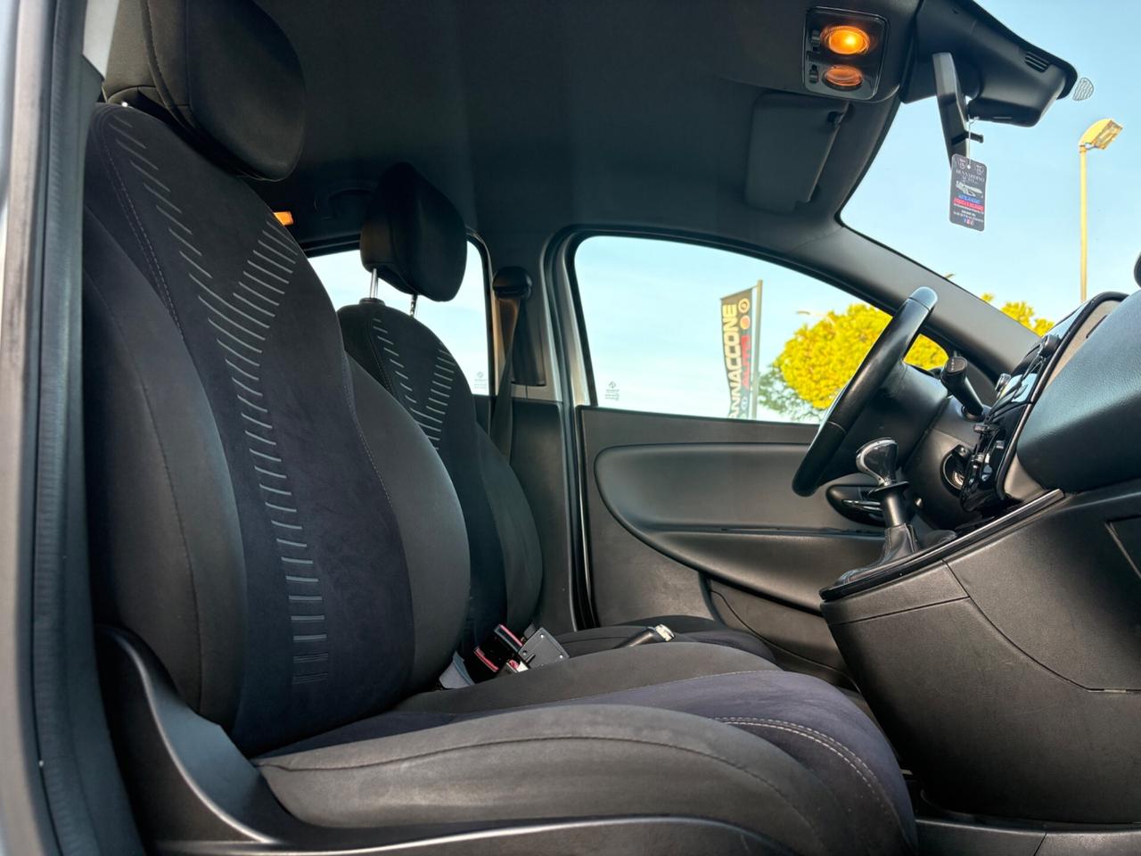 Lancia Ypsilon 1.2 69 S&S Platinum GPL