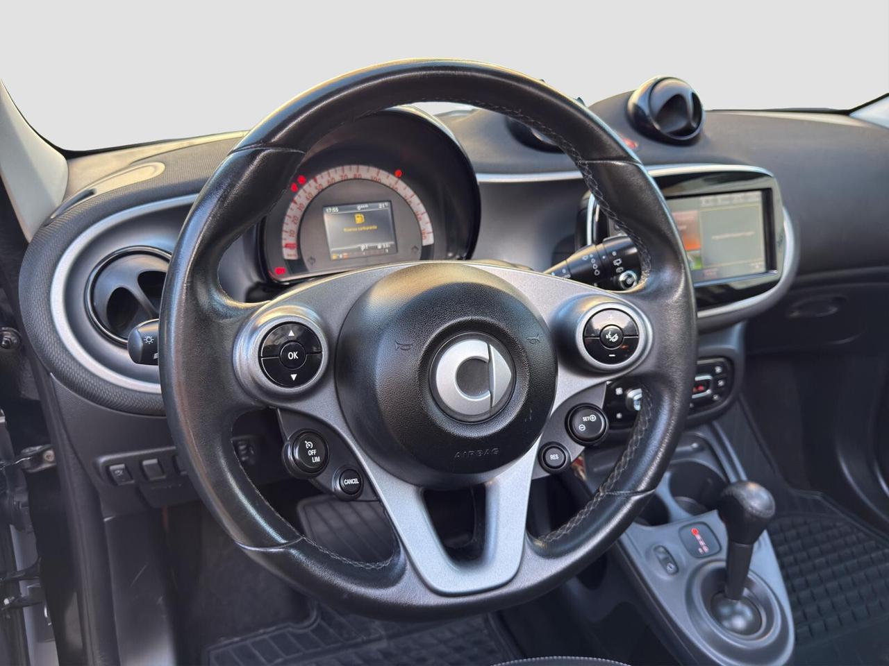 Smart ForFour 1.0 Passion 71cv twinamic automatica cabrio 2017