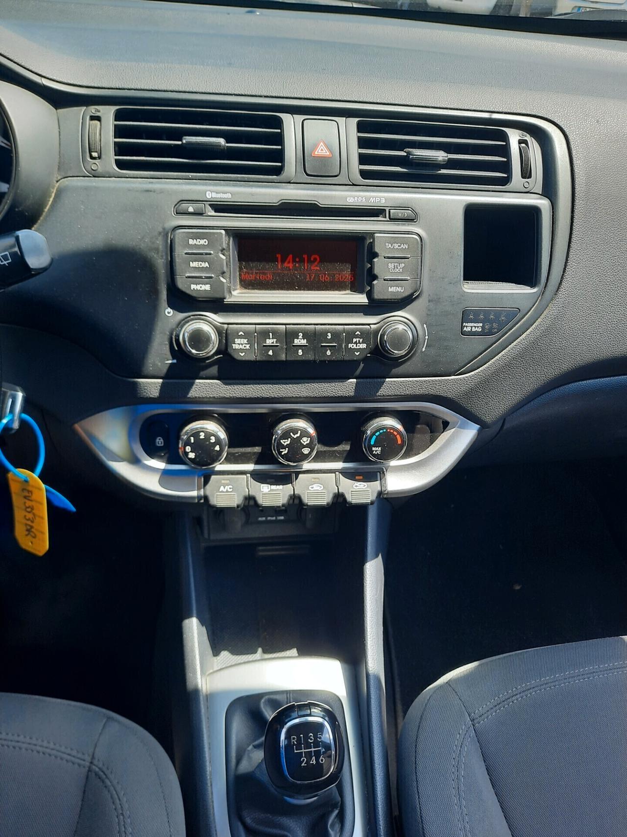 Kia Rio 1.1 CRDi 5p. Active OK NEOPATENTATI