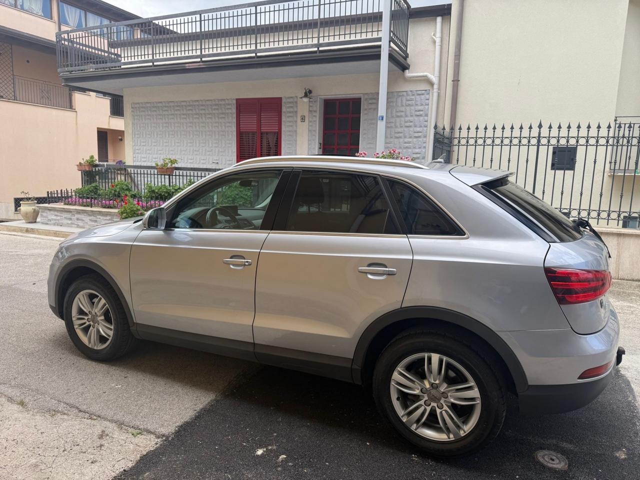 Audi Q3 2.0 TDI Advanced 140 cv