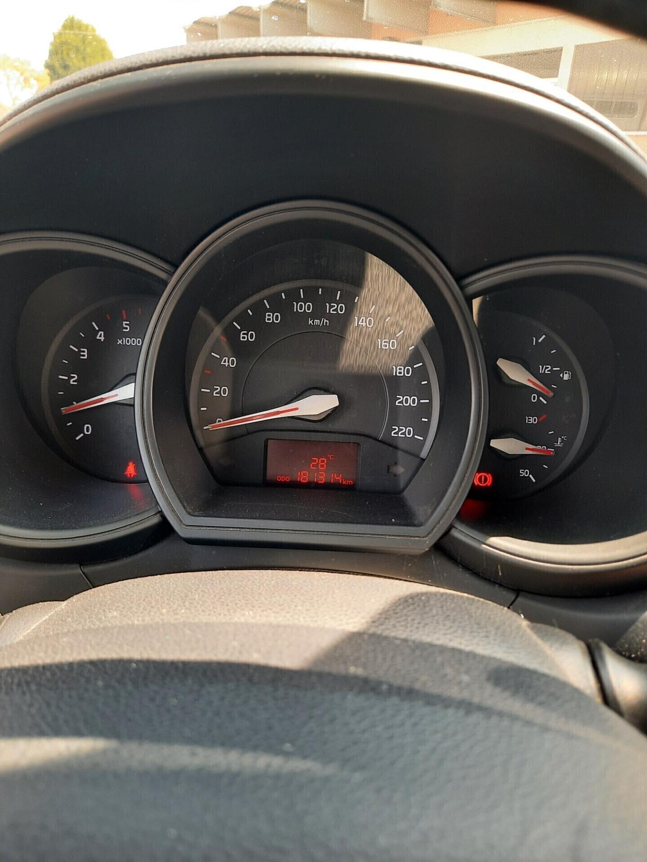 Kia Rio 1.1 CRDi 5p. Active OK NEOPATENTATI