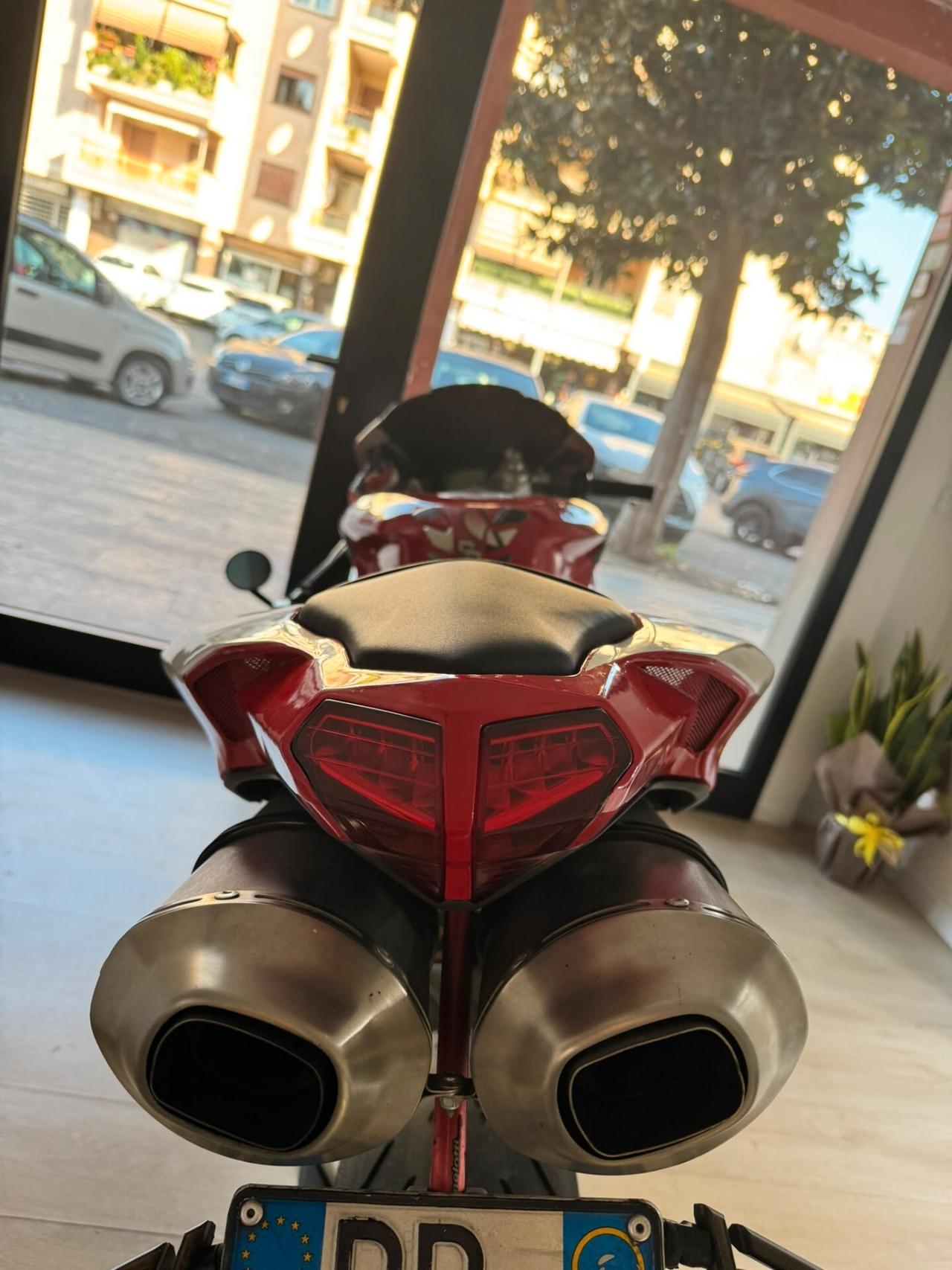 Ducati 848