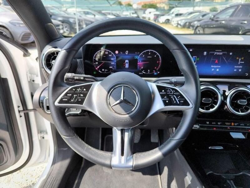 Mercedes-Benz Classe A A 180 d Advanced Progressive