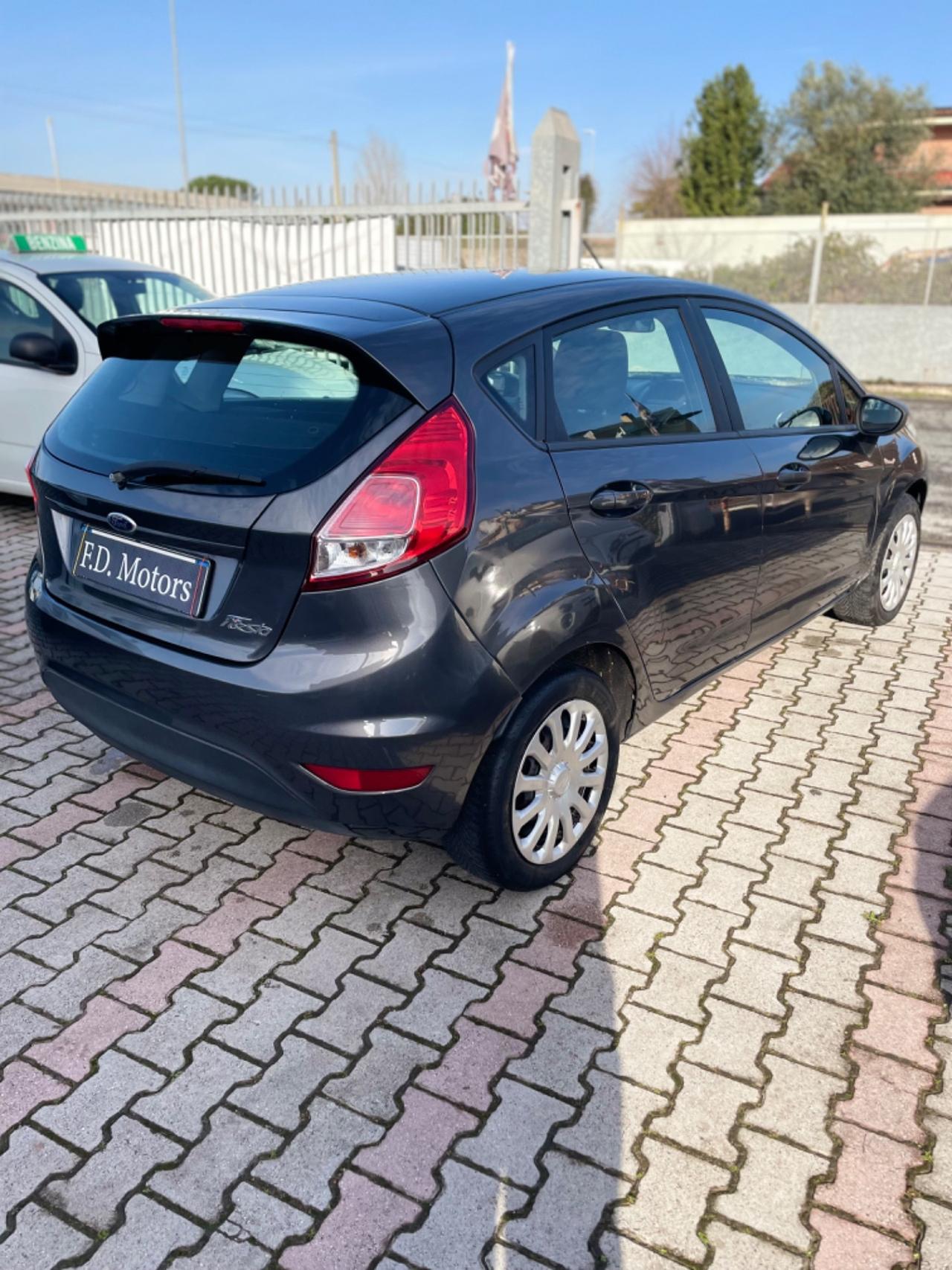 Ford Fiesta 1.2 60CV 5 porte Titanium