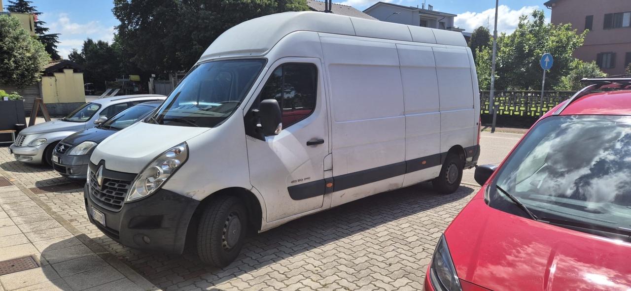 Renault Master T35 2.3 dCi/170 Gran Volume