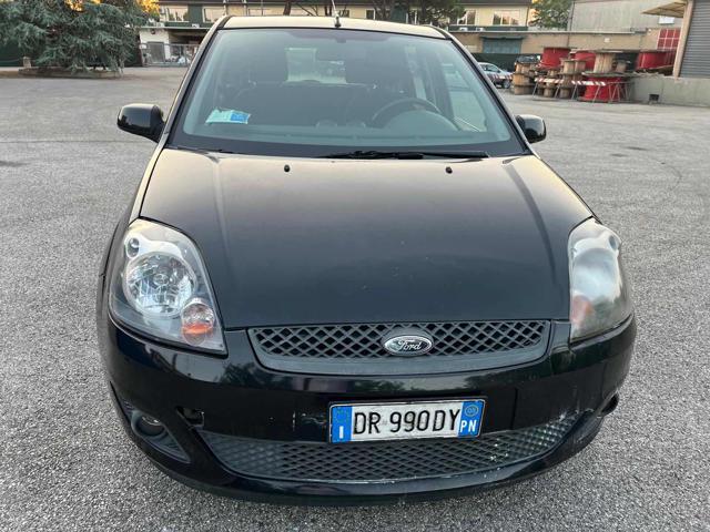 FORD Fiesta 1.4 TDCi 5p. Ghia senza nessun lavoro da fare