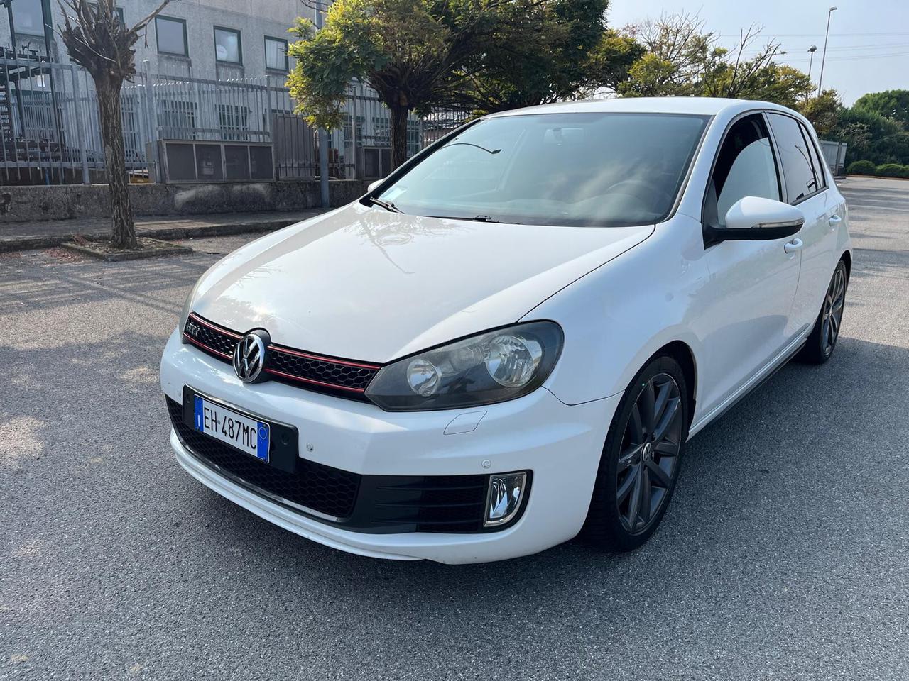 Volkswagen Golf GTI 2.0 TSI 5p.