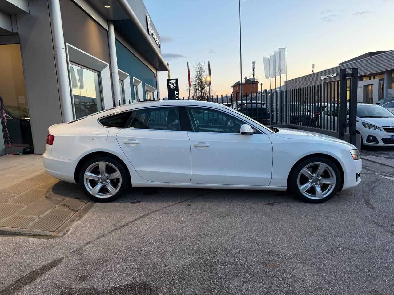 Audi A5 SPB 2.0 TDI 143 CV DISTRIBUZIONE OK