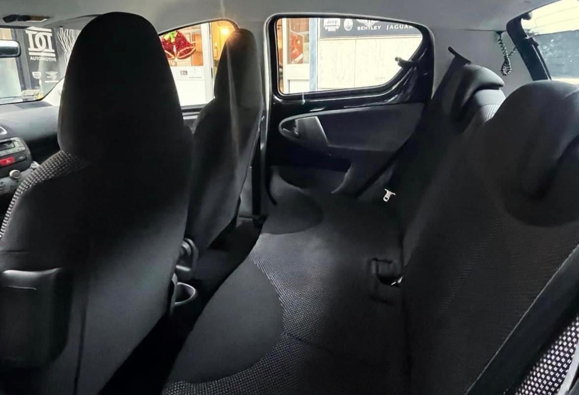 Toyota Aygo 1.0 12V VVT-i 5 porte neopatentati