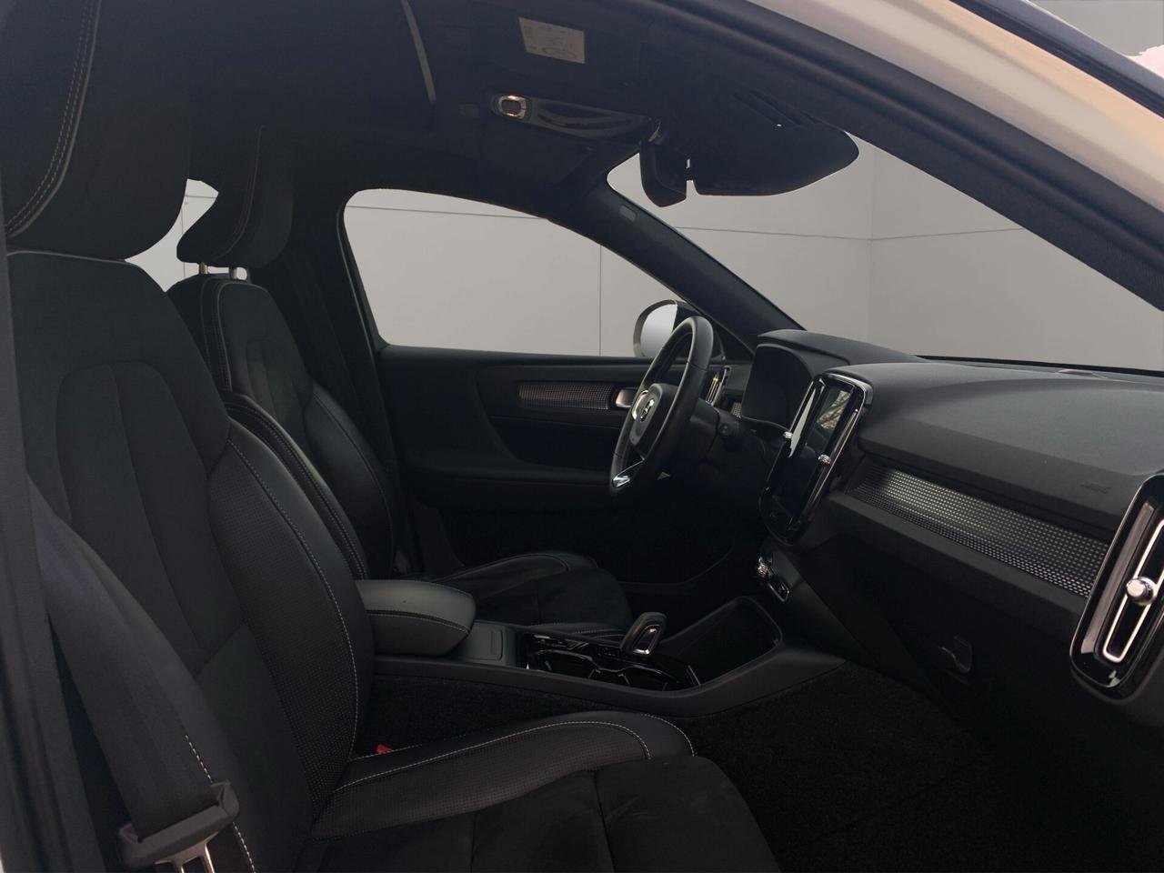 Volvo XC40 T5 AWD Geartronic R-design