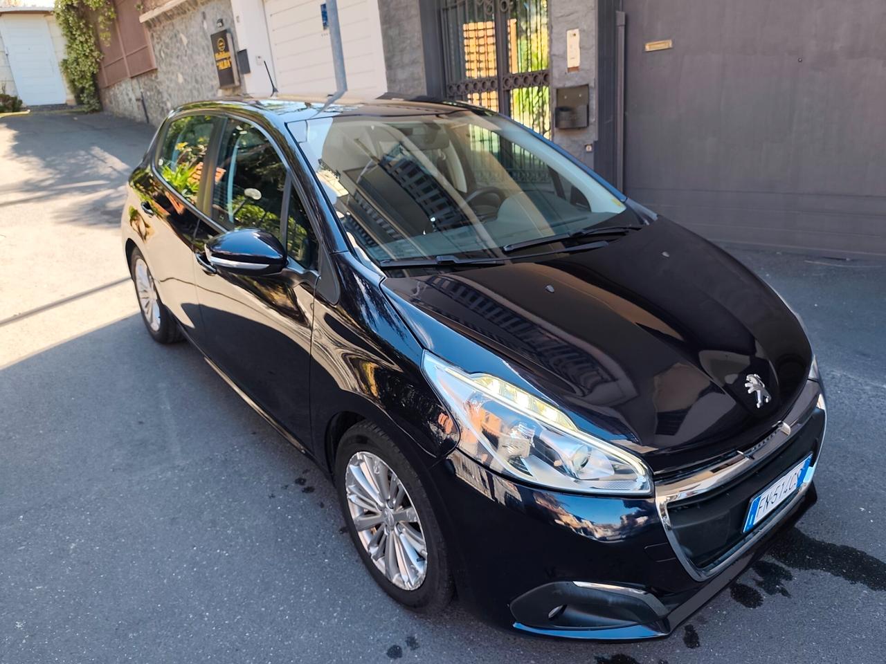Peugeot 208 1.2 benzina 2018 solo 78.000 km
