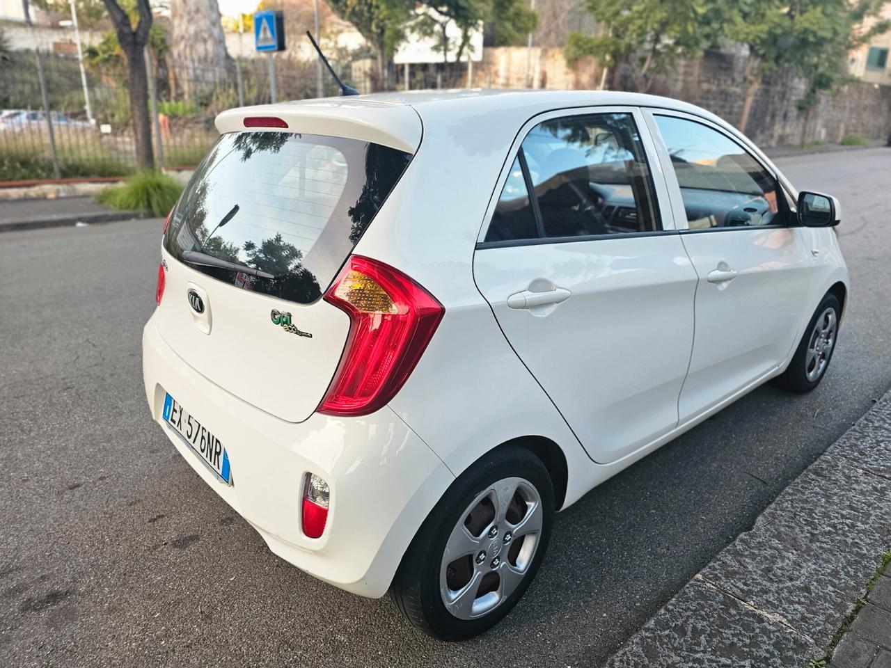 Kia Picanto 1.0 12V EcoGPL 5 porte Glam