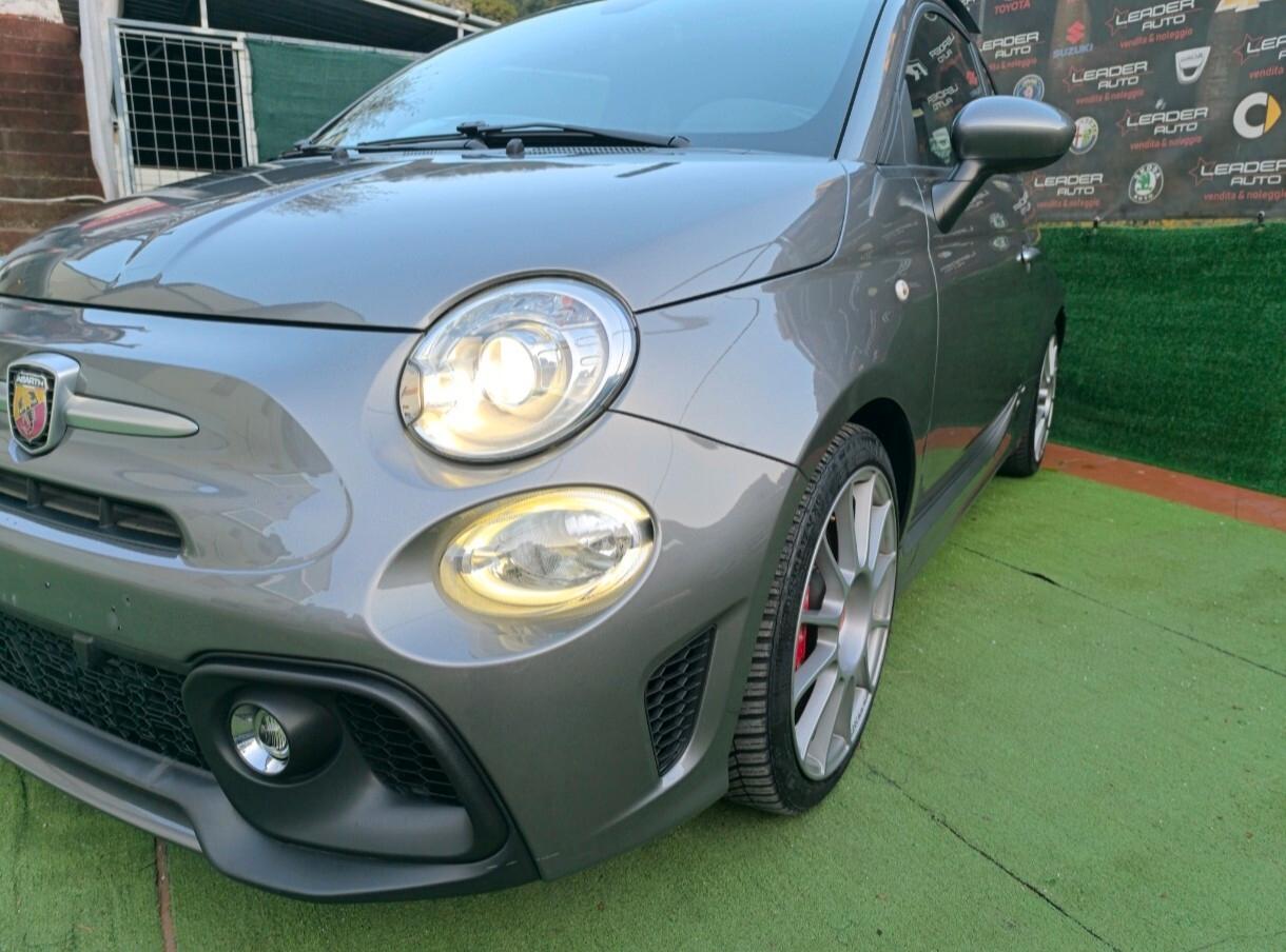 Abarth 595 1.4 T-Jet 165 CV Turismo con Kit EsseEsse