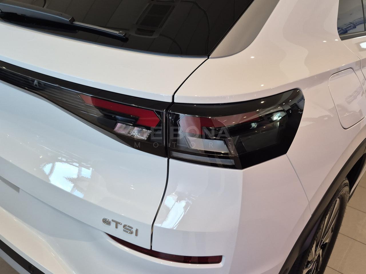 Volkswagen T-Roc 1.5 etsi life 150cv dsg