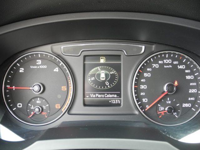 AUDI Q3 2.0 TDI 120cv 6M - NAVI -Ok NEOPATEN.- DA VETRINA