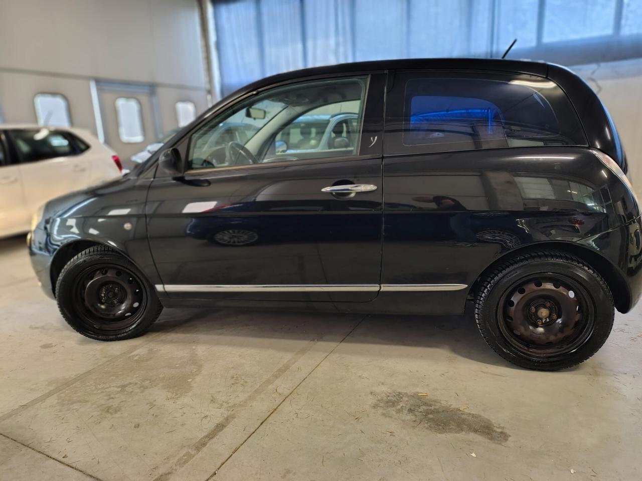 Lancia Ypsilon 1.2 Modamilano