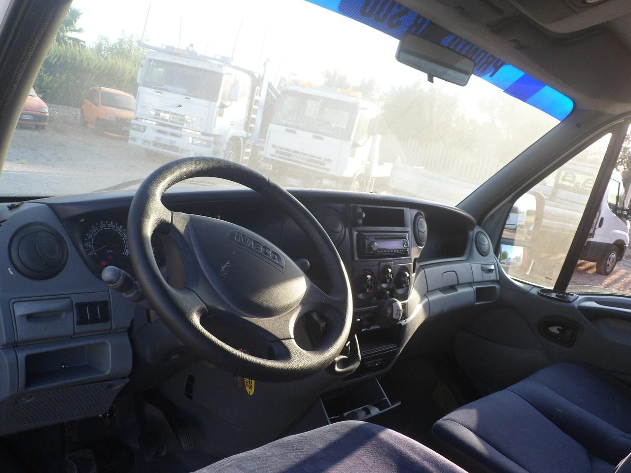 Iveco Daily 35c12 ribaltabile trilaterale