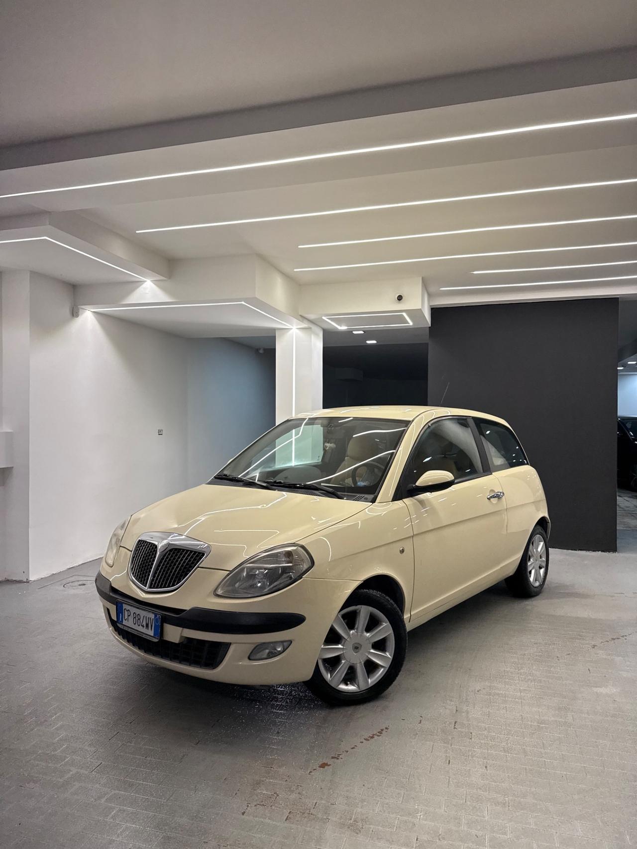 Lancia Ypsilon 1.3 Multijet 16V Argento