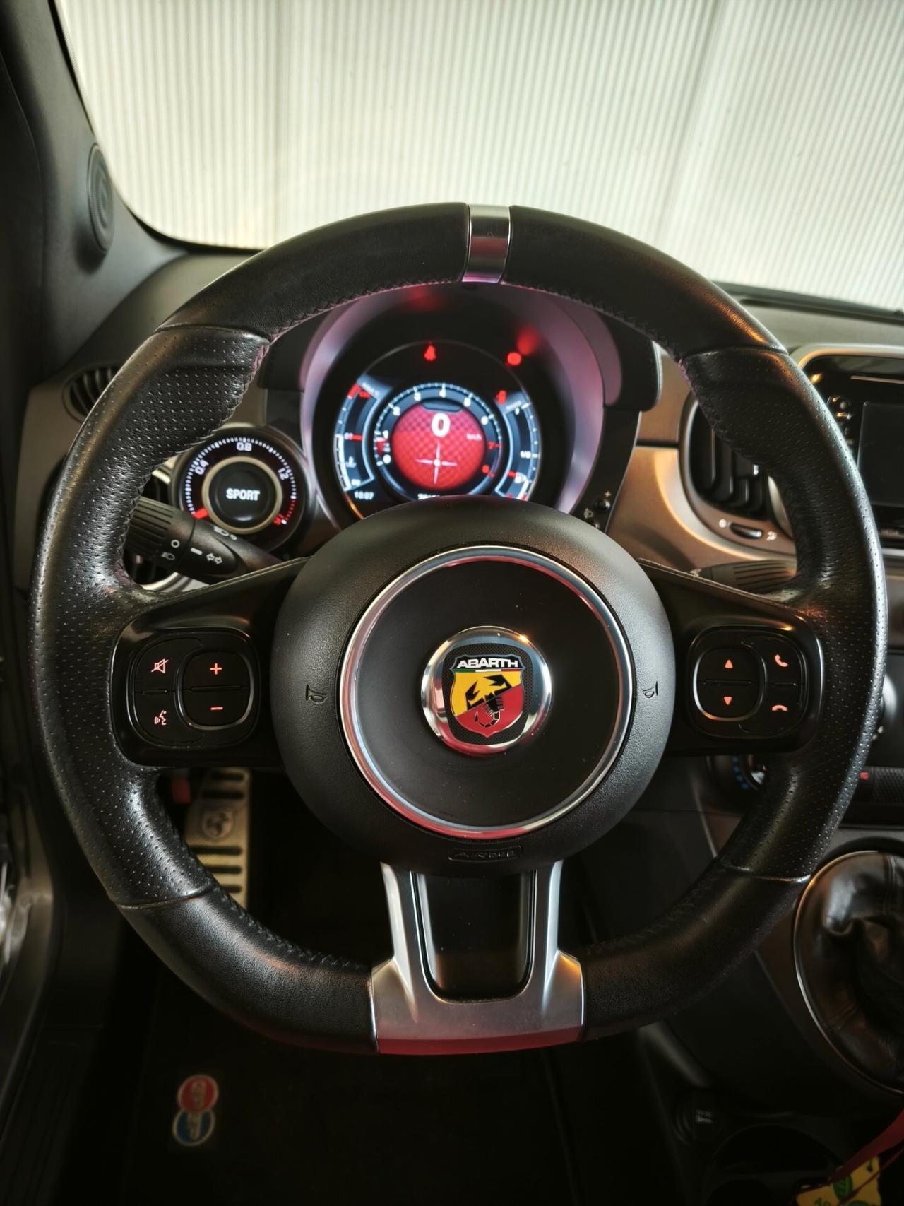 Abarth 595 1.4 Turbo T-Jet 186 CV Turismo