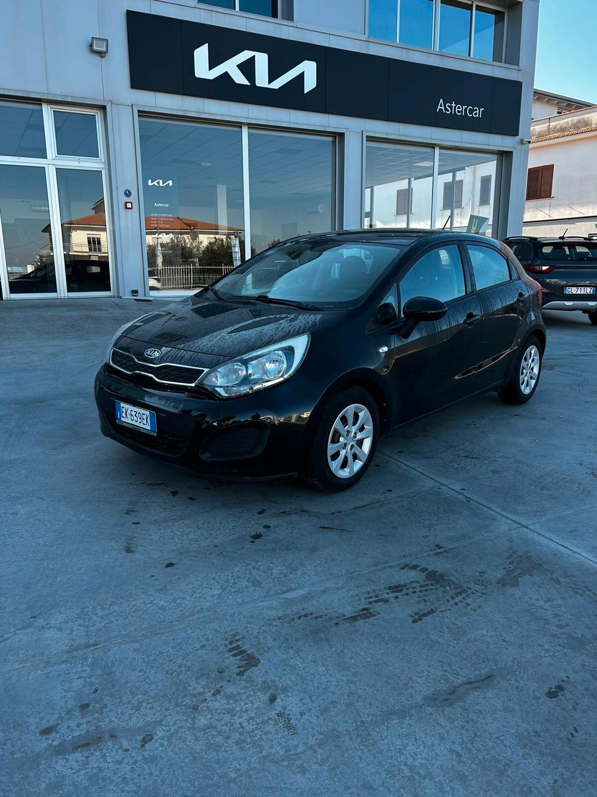 Kia Rio 1.1 CRDi WGT 5p. EX