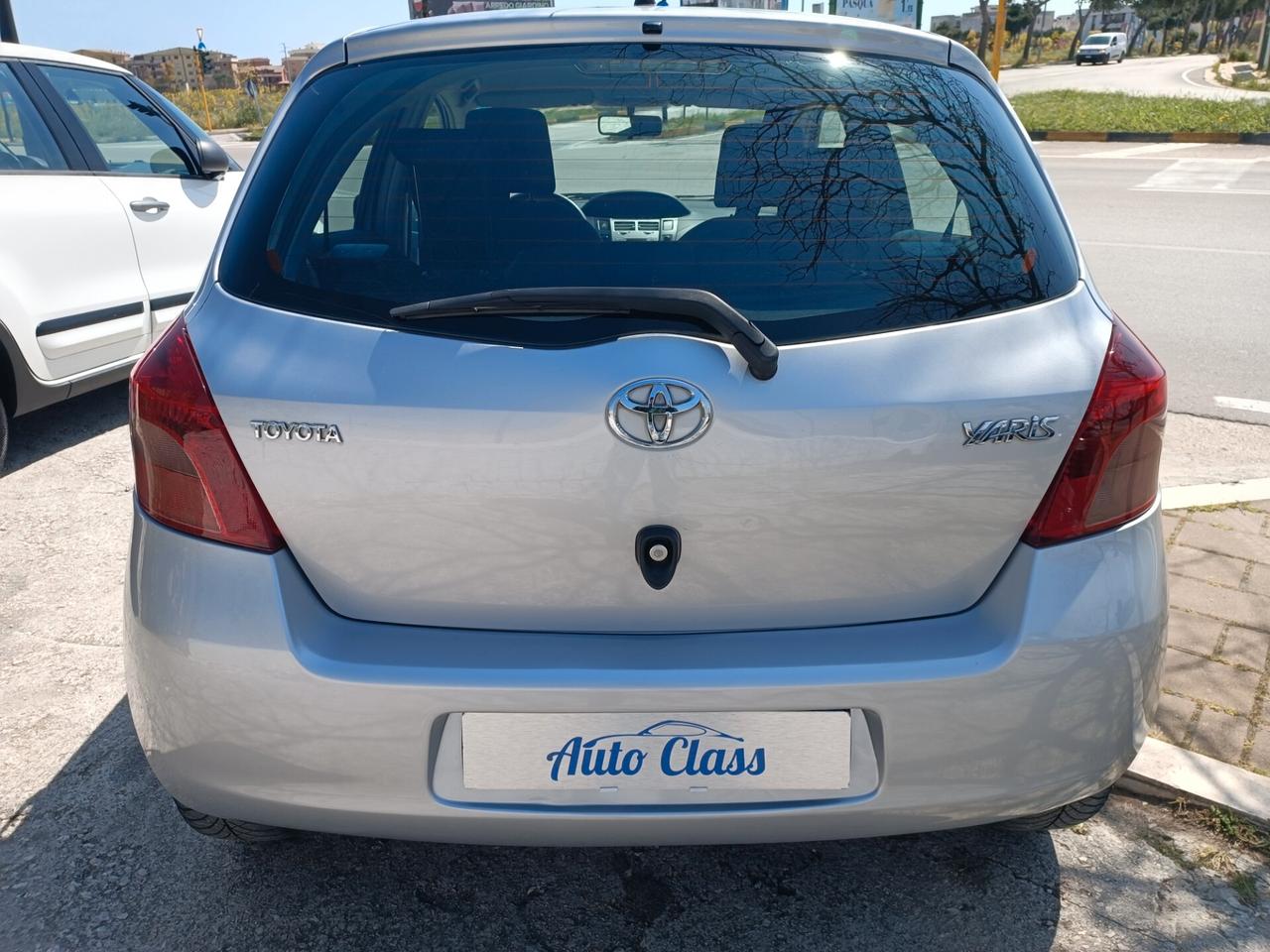 Toyota Yaris 1.4 D-4D 5 porte Sol