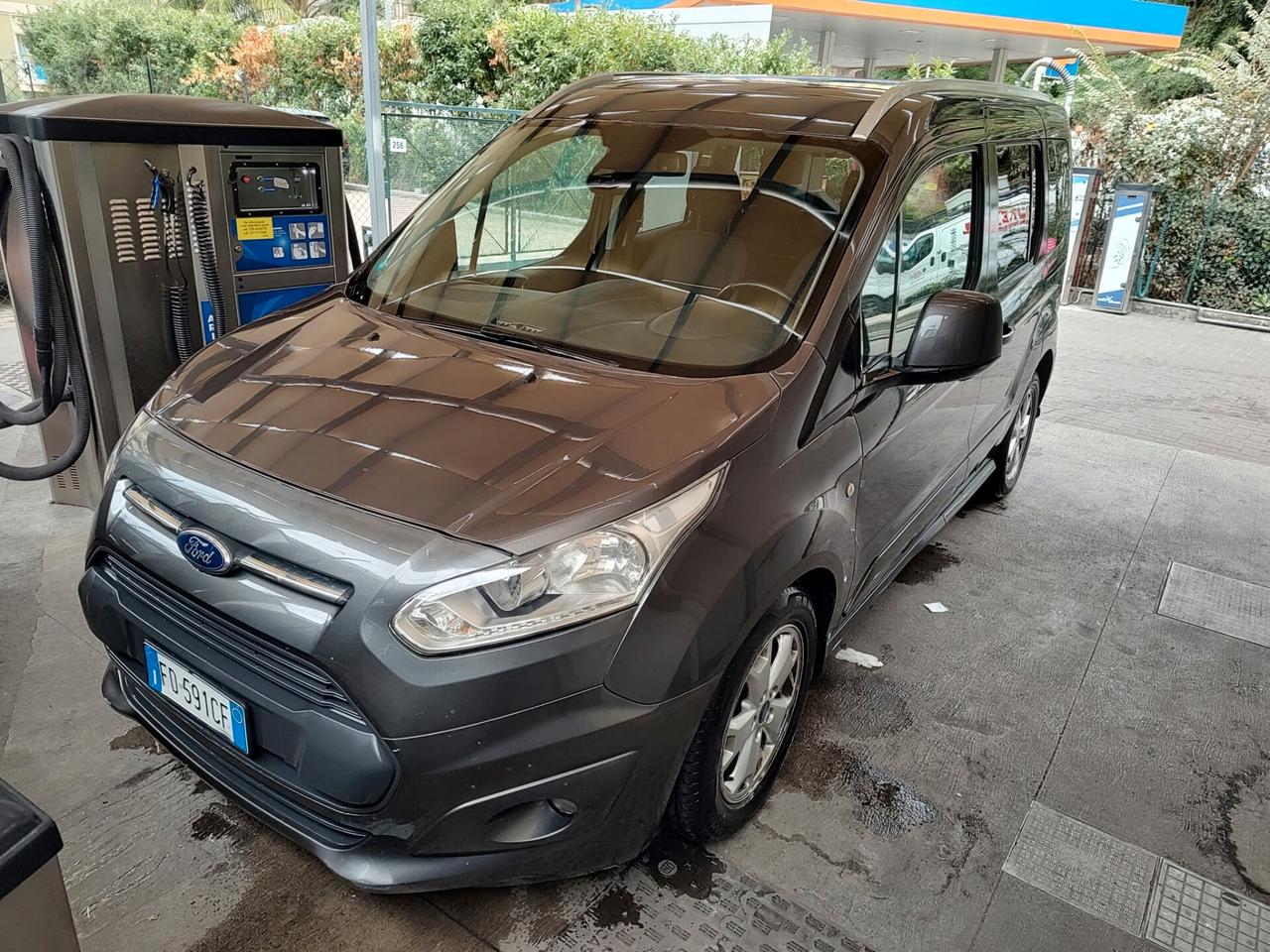 Ford Tourneo Connect 1.5 TDCi 120 CV Plus