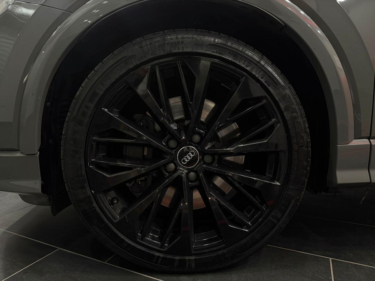 Audi Q2 SQ2 TFSI quattro S tronic