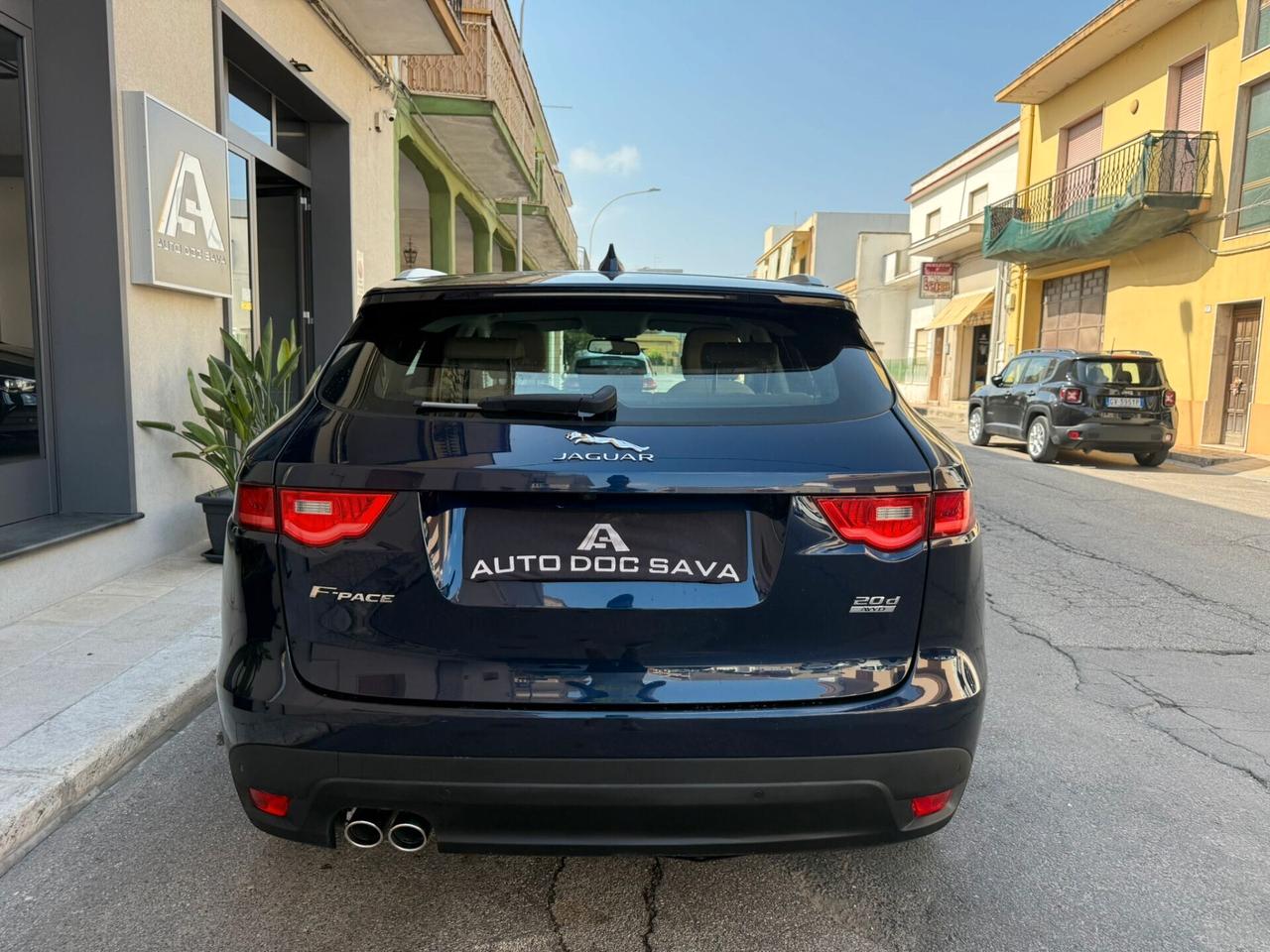 Jaguar F-Pace 2.0 D 180 CV Prestige