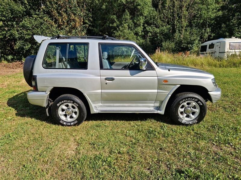 Mitsubishi Pajero 2.5 TDI Metal-top S.S. GLS Target