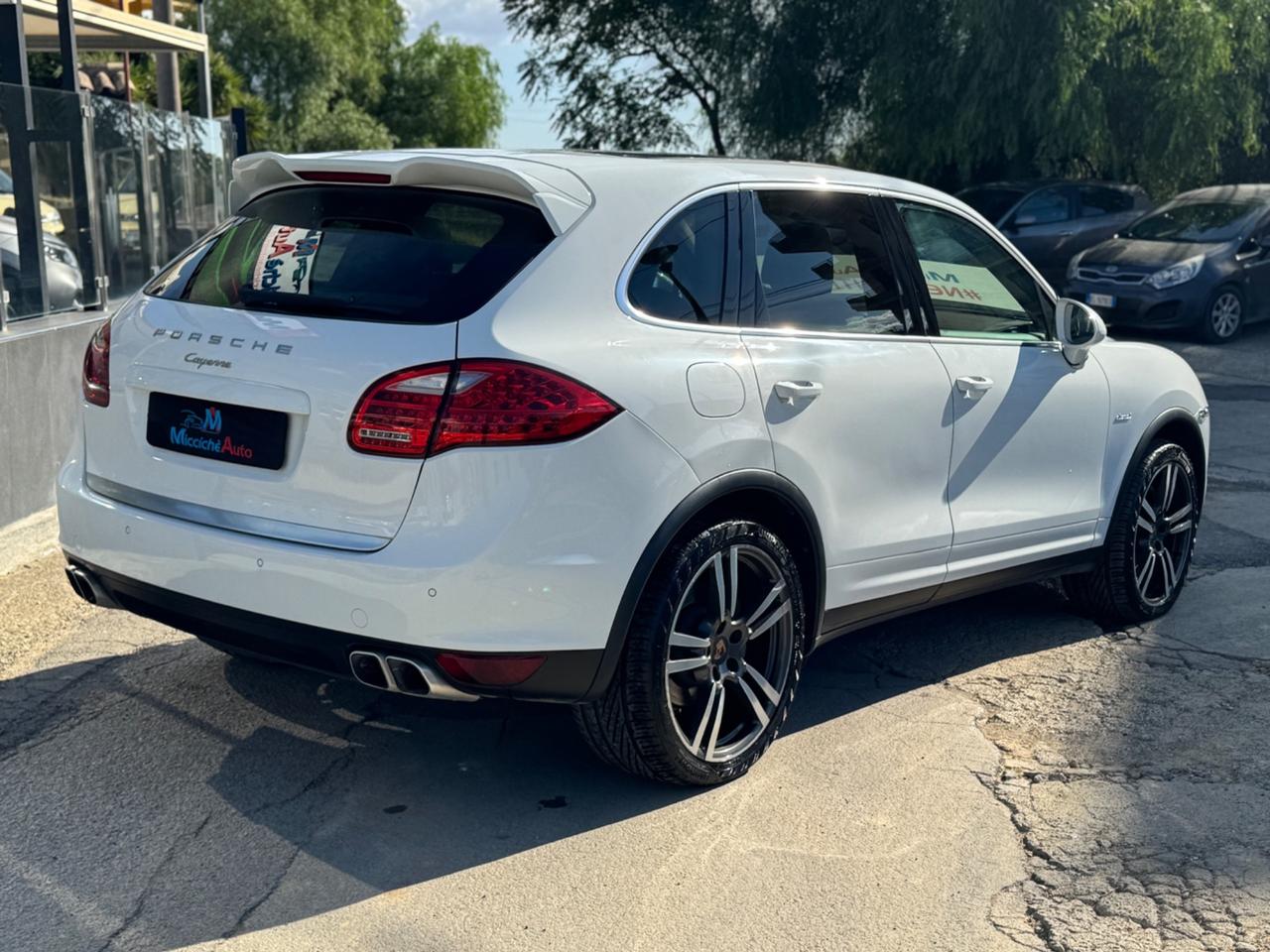 PORSCHE CAYENNE 3.0 D V6 245 CV PLATINUM EDITION FULL TETTO R21