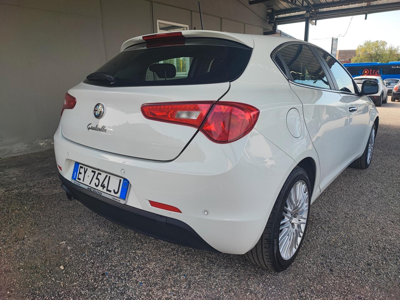 Alfa Romeo Giulietta 1.6 JTDm-2 105 CV Exclusive