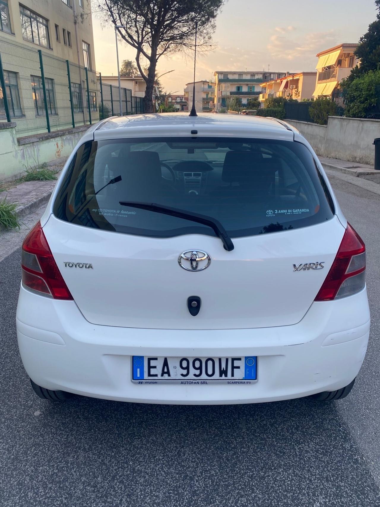 Toyota Yaris 1.4 D-4D DPF Anno 2010 TAGLIANDATA
