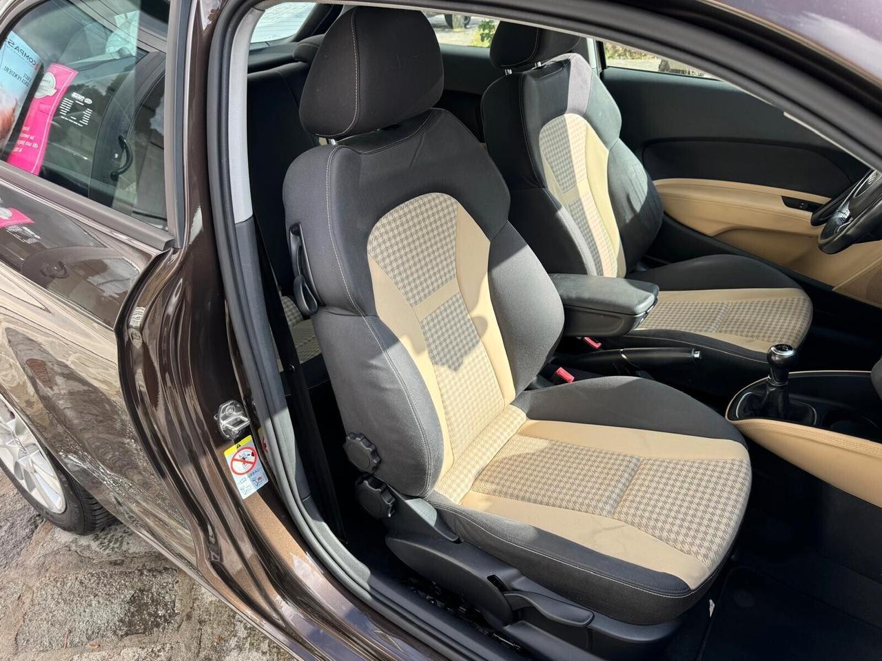 AUDI A1 1.2 TFSI ATTRACTION NEOPATENTATI
