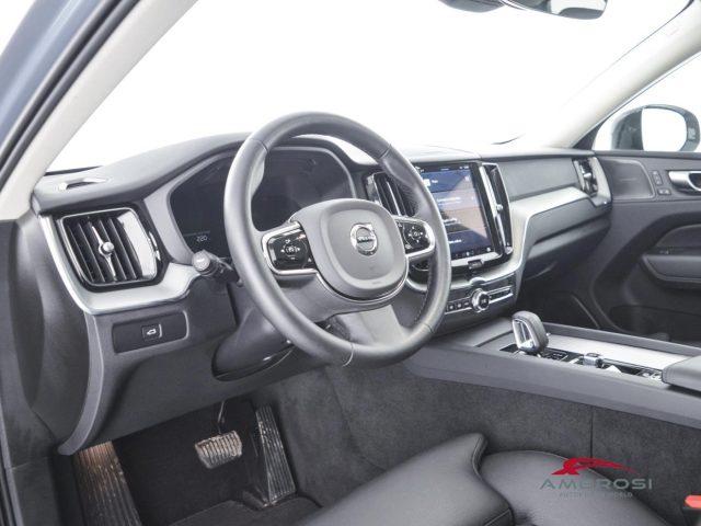 VOLVO XC60 B4 (d) AWD automatico Plus Dark- AUTOCARRO N1