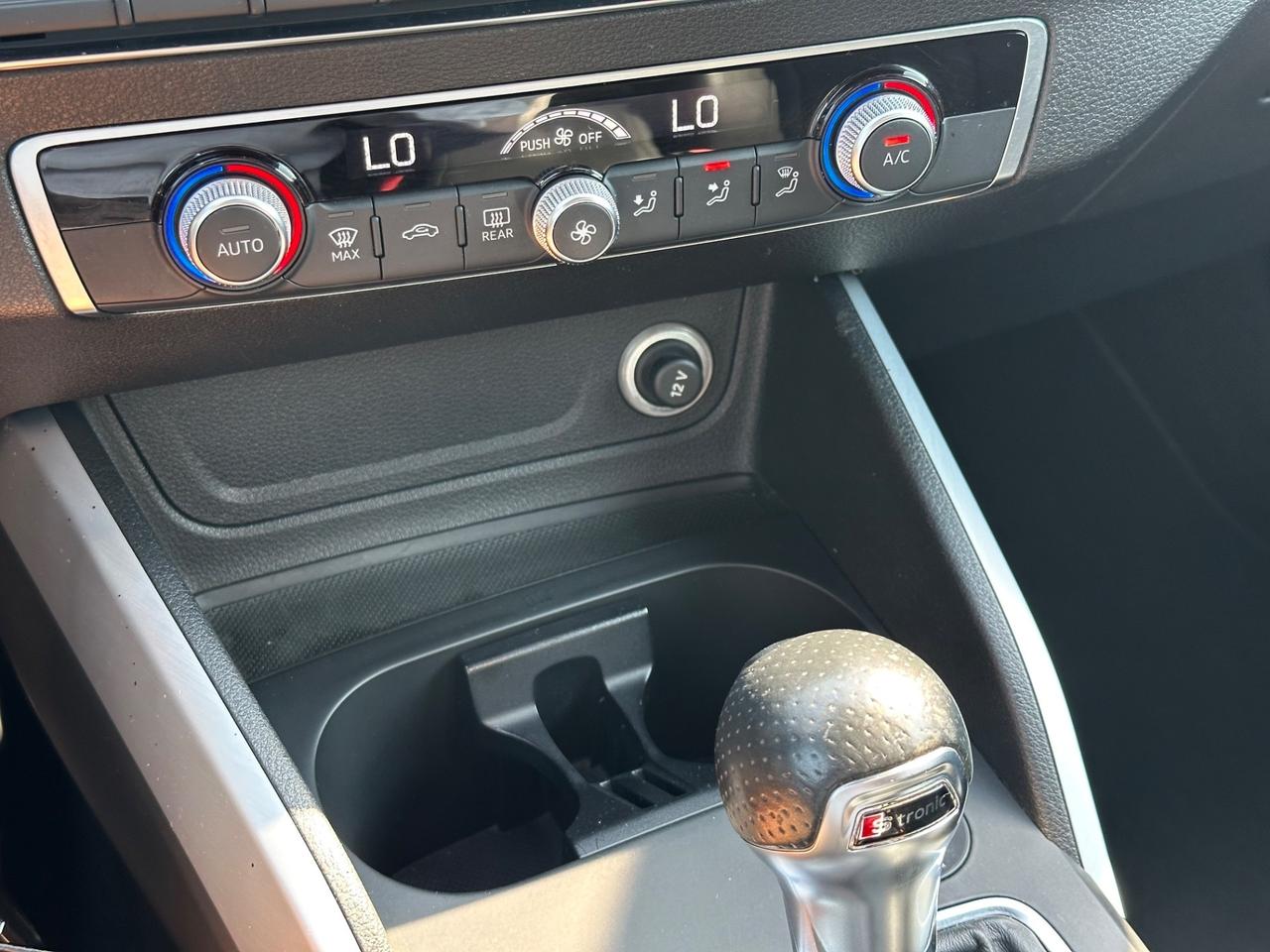 Audi Q2 30 TDI S tronic line Edition