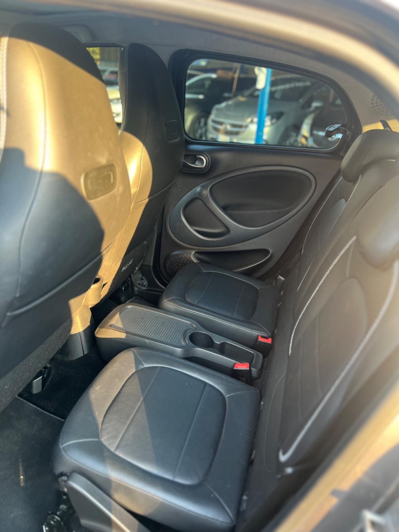 Smart ForFour BRABUS 0.9 Turbo twinamic Xclusive