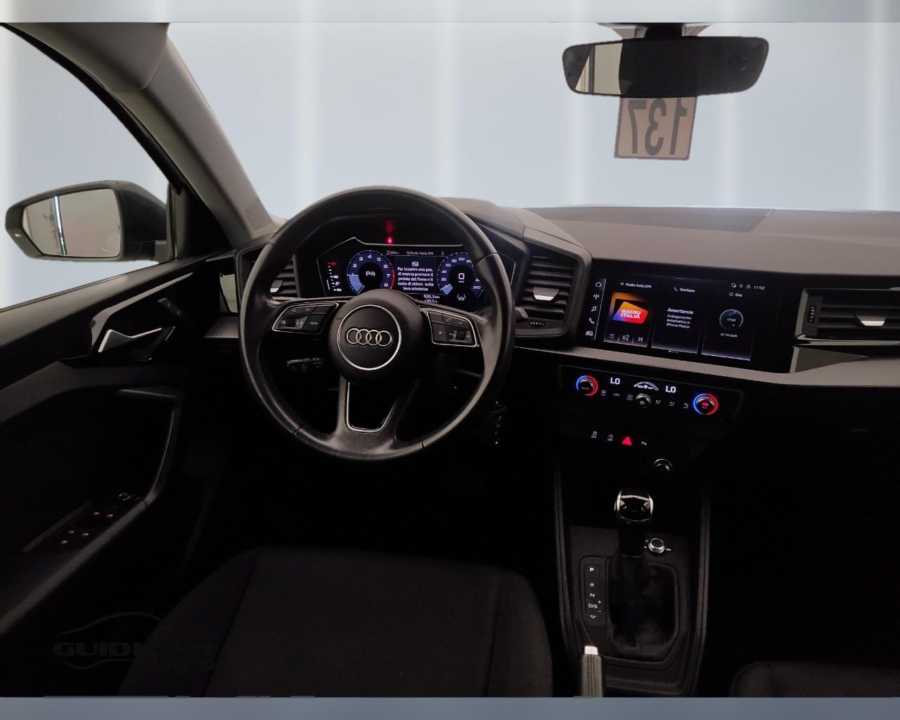 AUDI A1 II 2022 allstreet - A1 allstreet 30 1.0 tfsi Identity Contrast 110cv s tronic