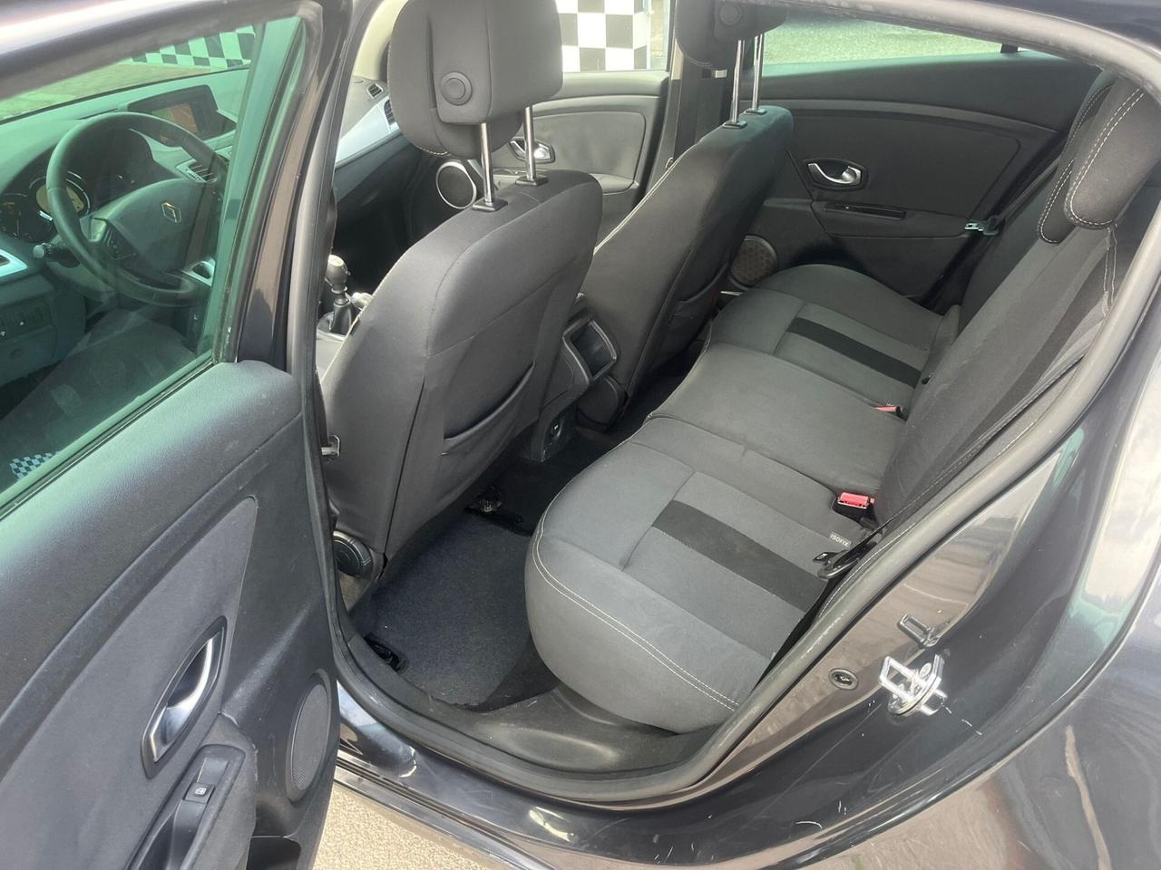 Renault Megane Mégane 1.5 dCi Luxe Unipro 2009