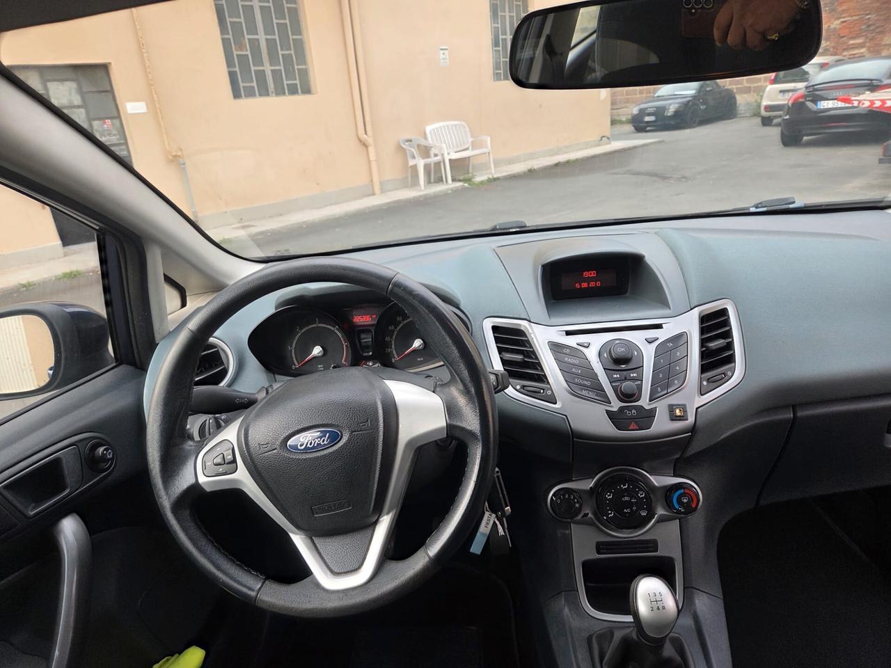 Ford Fiesta 1.4 TDCi 70CV 3 porte Titanium perfetta possibilita 12 mesi garanzia neopatentati ok