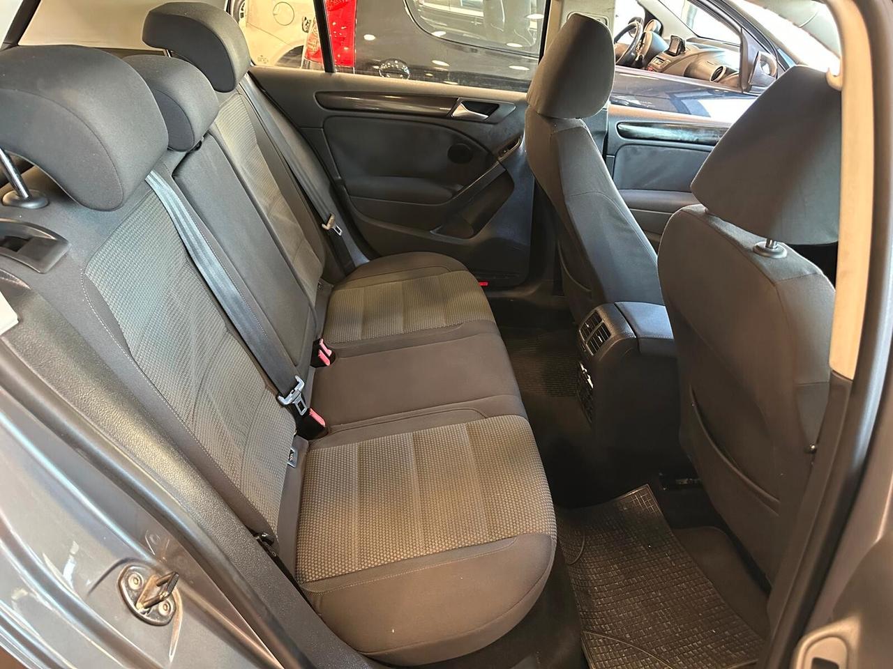 Volkswagen Golf 1.6 TDI DPF 5p.