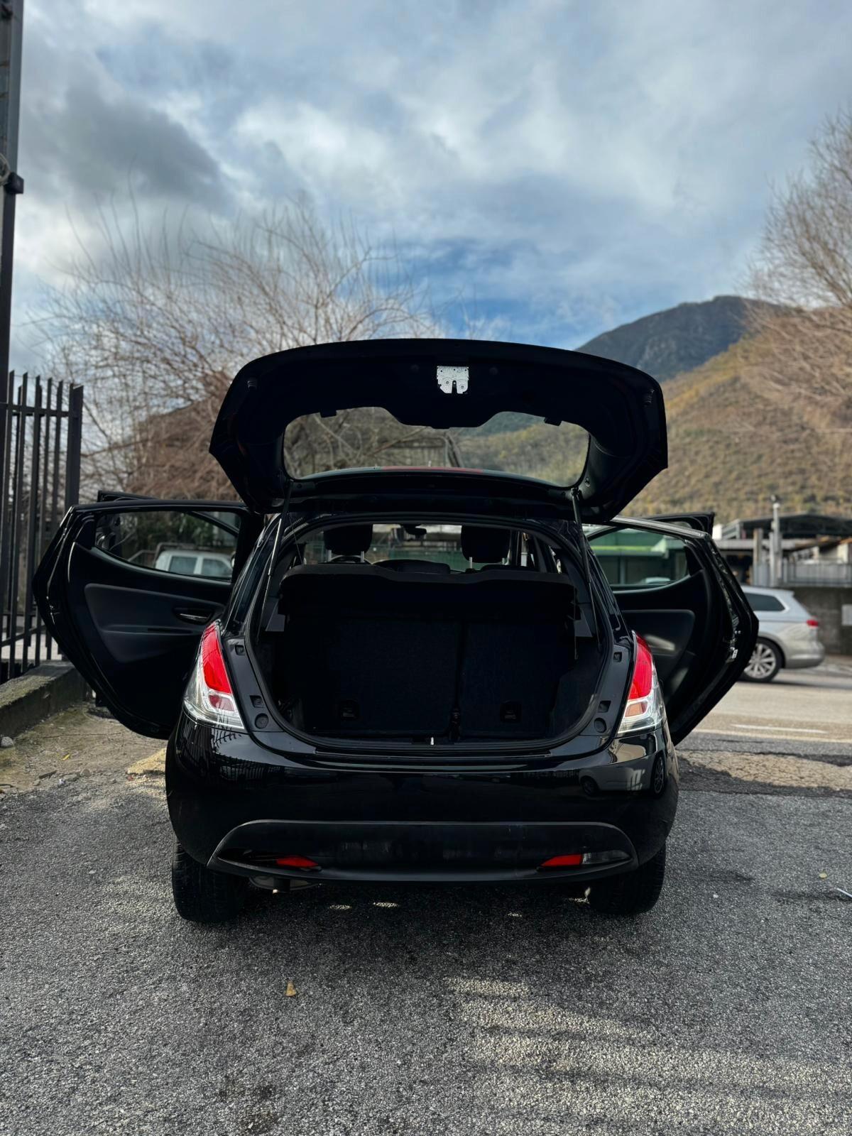 Lancia Ypsilon 1.3 MJT 16V 95 CV 5 porte S&S Platinum