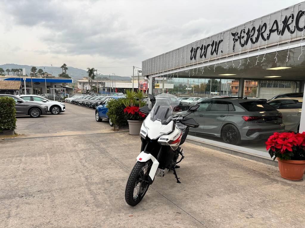 Zontes ZT 703 F tua a soli 85 euro al mese senza anticipo