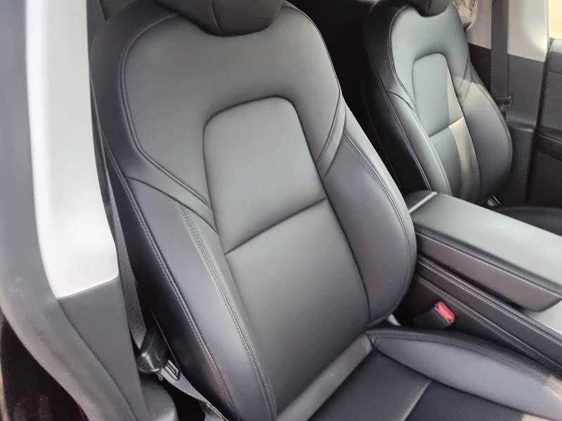 Tesla Model Y Long Range 2024