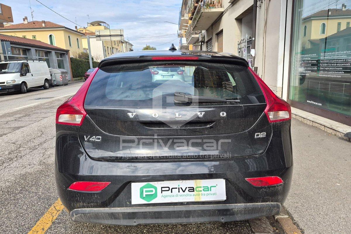 VOLVO V40 D2 1.6 Powershift Kinetic