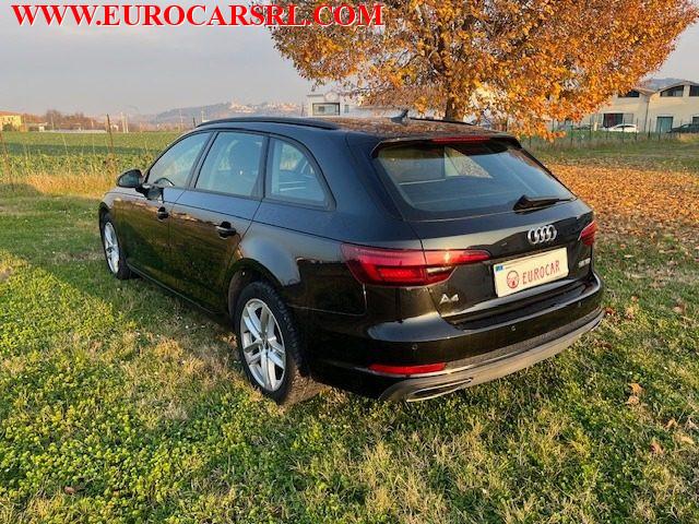AUDI A4 Avant 35 TDI S tronic Business